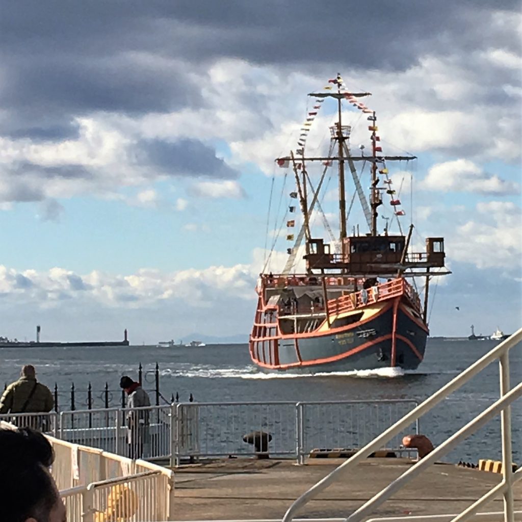 The Santa Maria, a replica of Columbus' ship, on the Osaka bay as it prepares to dock